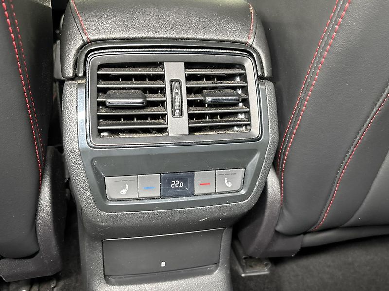 Škoda Kodiaq RS 4x4 DSG - fotka 22 z 30