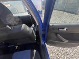 Volkswagen Golf 1.6i SR 100PS 134TKM EXTRA 1A! - náhled 131