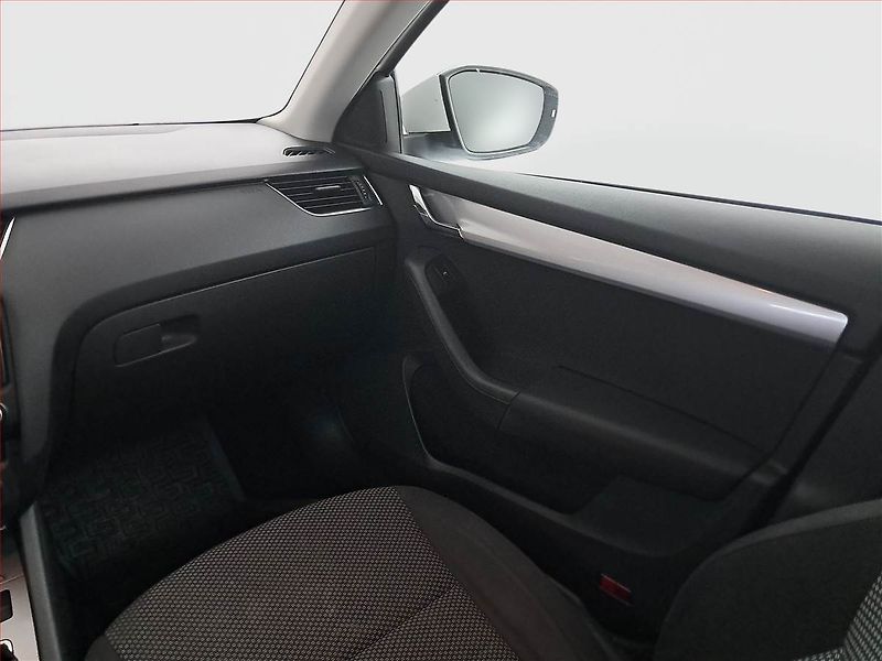 Škoda Octavia (2014) Ambition 1.6 TDI, Tempomat - fotka 8 z 16
