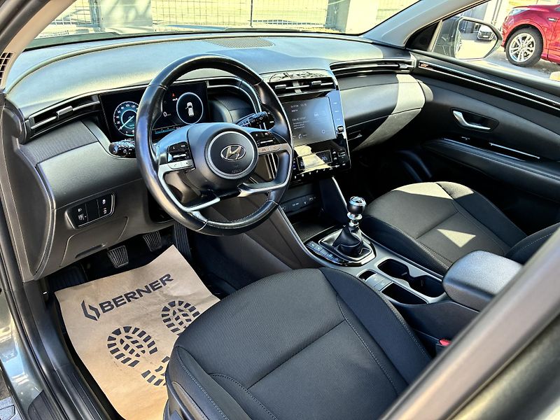 Hyundai Tucson 1,6T-GDi 110kW SMART  - fotka 9 z 27