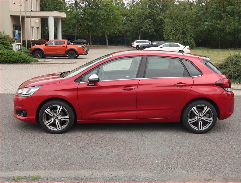Citroën C4 (2015) 1.2 PureTech, Serv.kniha - fotka 3 z 16