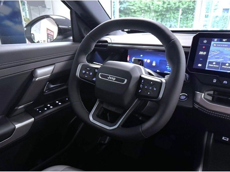 Jeep Compass (2026) NEW e-Hybrid 145k eDCT6 First - fotka 16 z 17