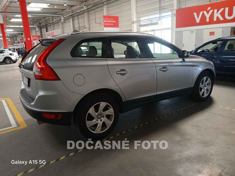 Volvo XC60 (2012) 2.4 D - fotka 2 z 3