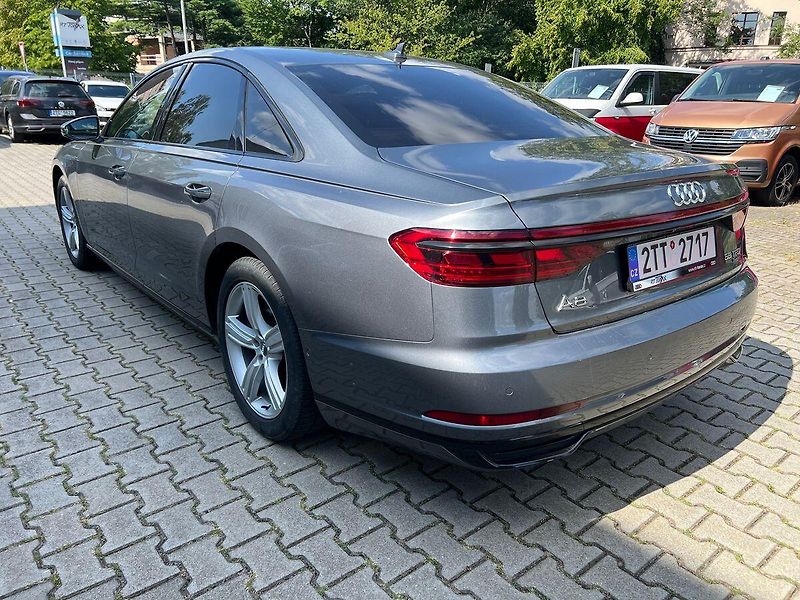 Audi A8 55 TFSI 250kW Quattro Tiptroni - fotka 3 z 24