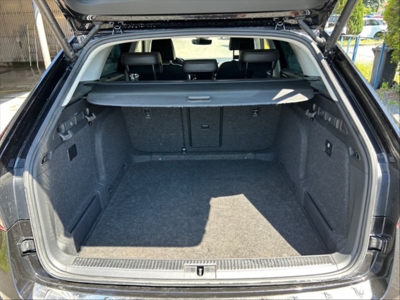 Škoda Superb 2,0 TDI 110 L&K AT - fotka 6 z 11