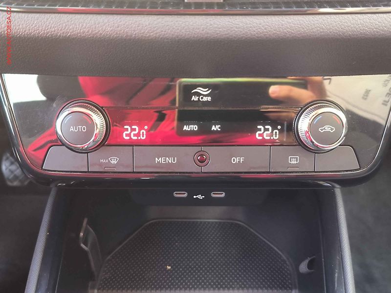 Škoda Fabia (2023) 1.0 TSi, 2.maj, LED, AC - fotka 16 z 21
