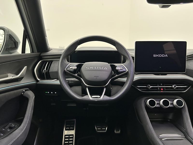 Škoda Kodiaq 2.0 TDI 4x4 SportLine - fotka 30 z 30