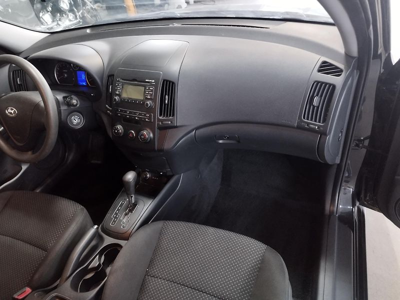 Hyundai i30 (2011) 1,6I,93KW,AUTOMAT,ALU,naj.63t - fotka 14 z 27