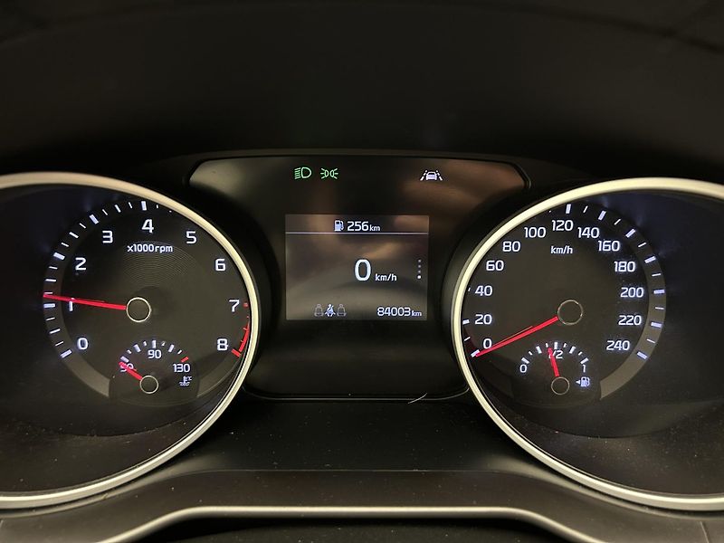 Kia Ceed 1.4 T-GDi TOP (2020) - fotka 11 z 22