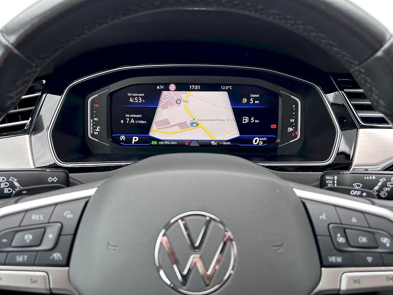 Volkswagen Passat (2022) 2.0 TSI 140kW DSG Elegance - fotka 15 z 35