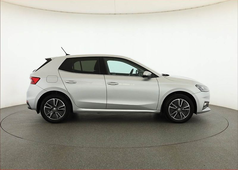 Škoda Fabia (2023) 1.0 TSI, ČR,1.maj, Serv.kniha - fotka 6 z 17
