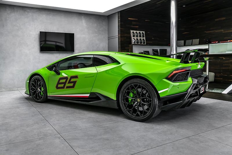 Lamborghini Huracán Performante - fotka 7 z 29