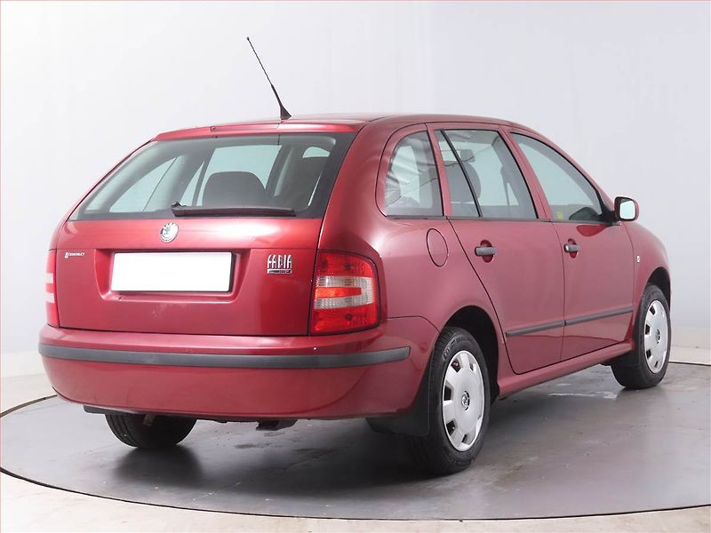 Škoda Fabia (2006) Ambiente 1.2 12V, Serv.kniha - fotka 5 z 14