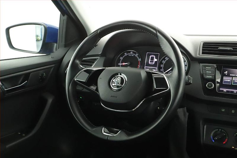 Škoda Fabia (2021) Ambition 1.0 TSI, Serv.kniha - fotka 12 z 14