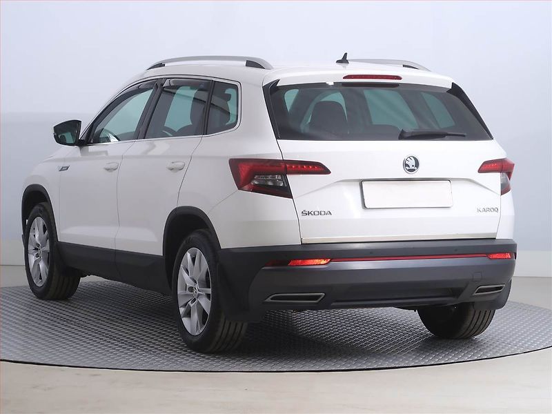 Škoda Karoq (2018) Style 1.5 TSI, Automat - fotka 4 z 24