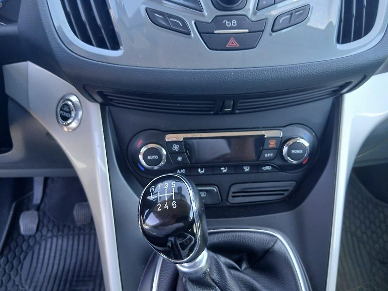 Ford C-MAX 1.6 TDCI, ALU, 6 rychlostí - fotka 21 z 39