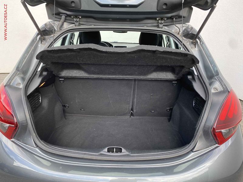 Peugeot 208 (2016) 1.2PT, Allure, navi, kamera - fotka 7 z 18