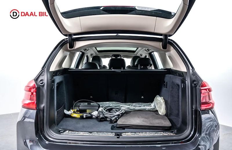 BMW iX3 SoH 96% HuD 360k Tažné Pano. - fotka 25 z 27