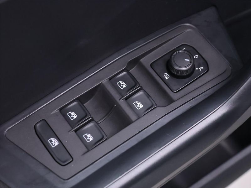 Volkswagen T-Roc 1,0 TSI 85kW Aut.klima CZ - fotka 15 z 34
