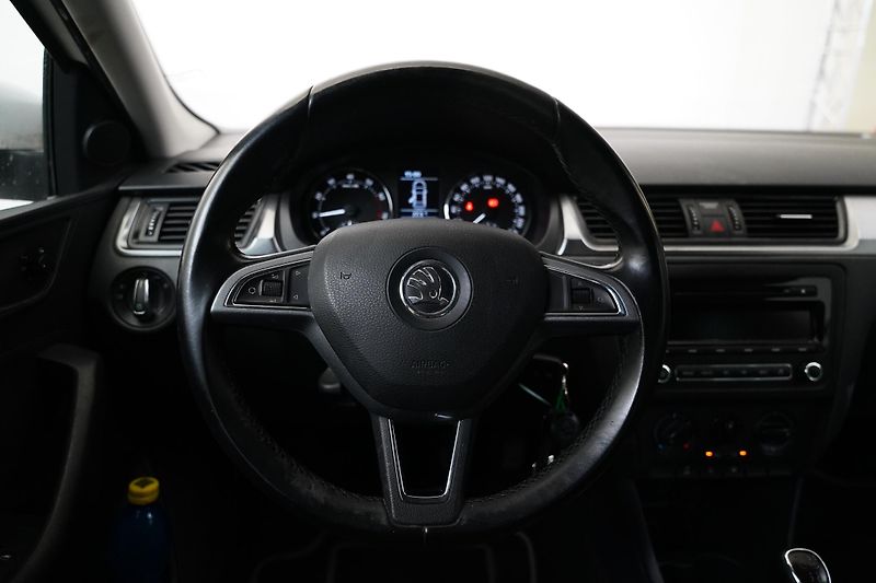 Škoda Rapid - fotka 19 z 34