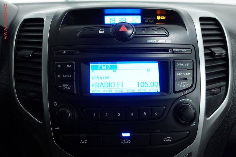 Hyundai ix20 (2011) 1.4 i, 1.maj,ČR, AC - fotka 17 z 21