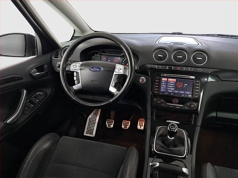Ford S-MAX (2010) 2.0 TDCi, Navi, Xenony - fotka 7 z 17