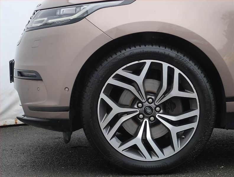 Land Rover Range Rover Velar (2017) D300 - fotka 14 z 20