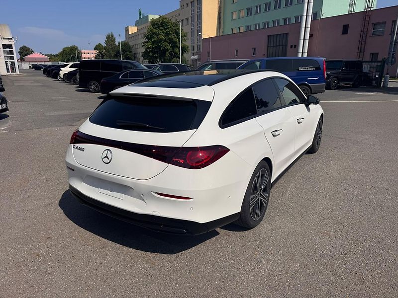 Mercedes-Benz CLA (2026) 200 Shooting Brake - fotka 7 z 23