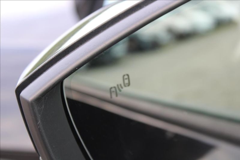 Škoda Kodiaq 2,0 TDi  WEBASTO, DSG, 4 x 4 - fotka 17 z 37