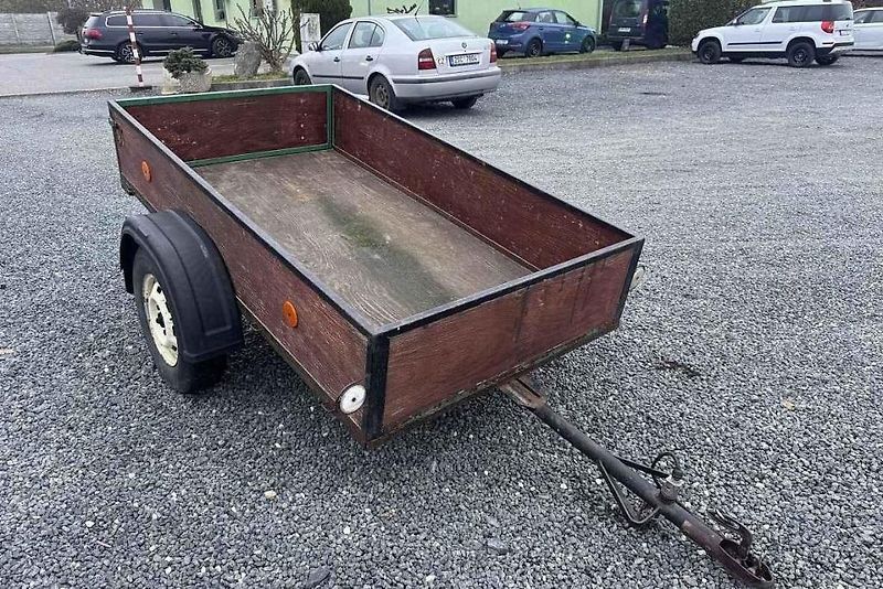 Přívěsný vozík Paragan.