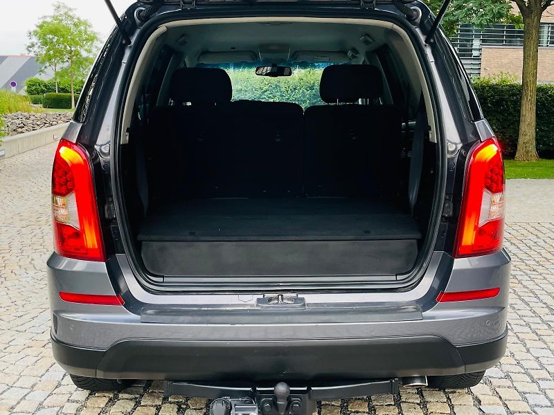 SsangYong Rexton 2.0TD 4x4 AUTOMAT TAŽNÉ VÝHŘEV - fotka 21 z 51