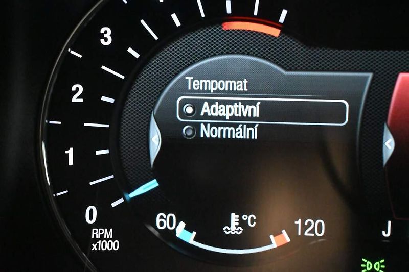Ford Mondeo (2020) 2.0 LED SONY ACC TITANIUM ECOB - fotka 22 z 33
