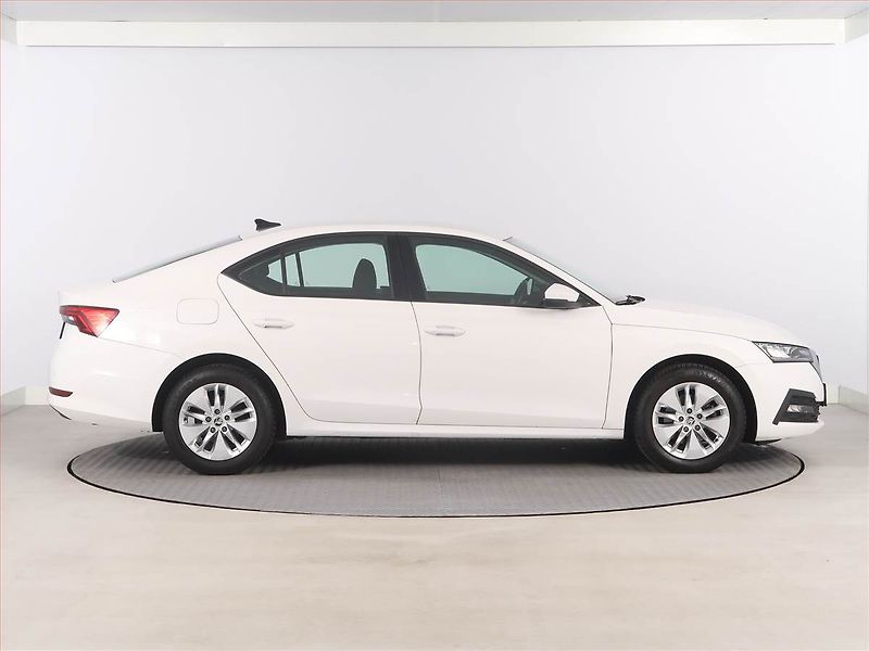Škoda Octavia (2020) Ambition 2.0 TDI - fotka 6 z 16