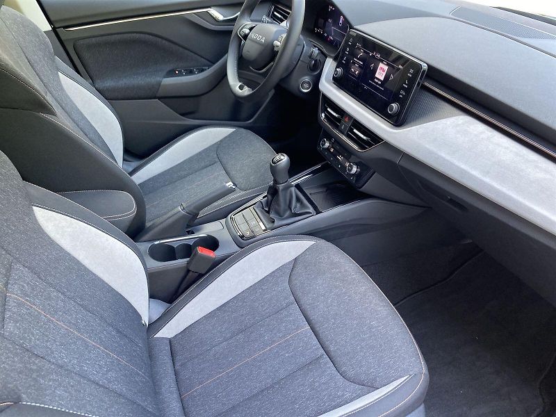 Škoda Scala (2025) 1.5 TSI Top Selection - fotka 10 z 33