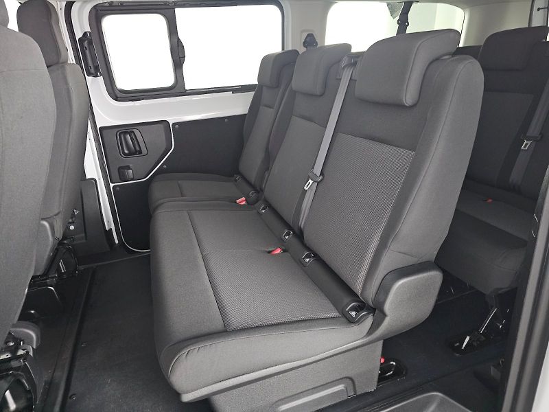 Toyota ProAce Verso (2024) 2.0D 140k L2 COMBI 8MÍST - fotka 7 z 24