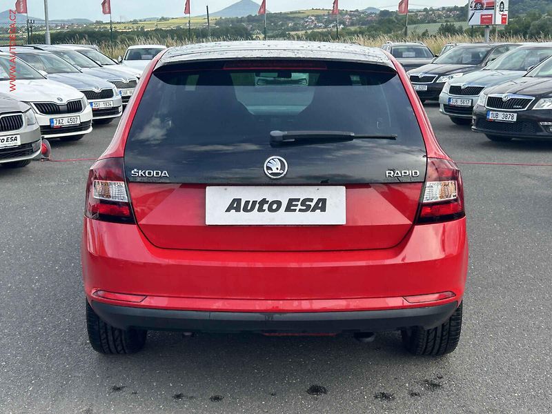 Škoda Rapid (2014) 1.2TSI, ČR, Xenon, panor. - fotka 5 z 17