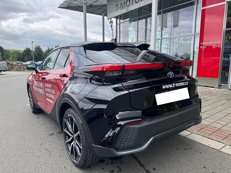 Toyota C-HR Plug-in GR SPORT Premiere Edit - fotka 6 z 13