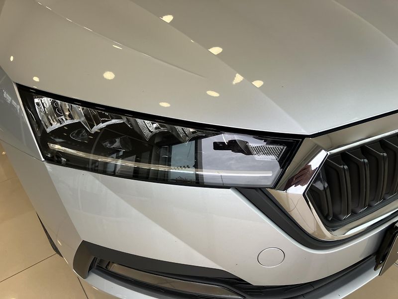 Škoda Octavia 2.0 TDI 85kW Ambition Combi M6 - fotka 4 z 30
