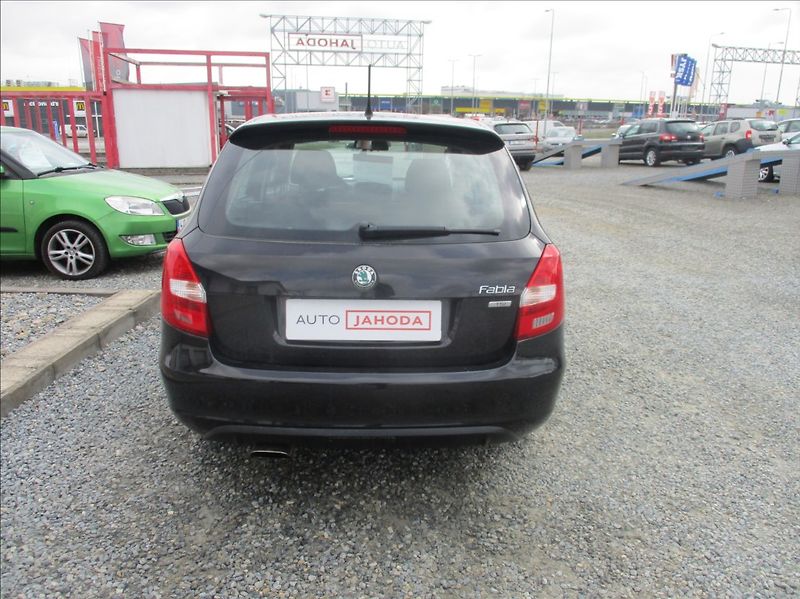 Škoda Fabia 1,2 TSI, klima, serv. kniha, - fotka 7 z 28