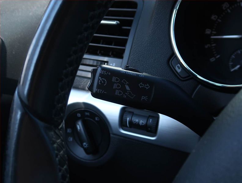 Škoda Yeti (2015) 1.6 TDI, Tempomat - fotka 15 z 17