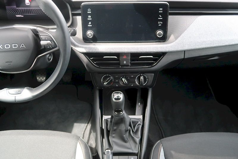Škoda Kamiq (2025) Selection 1.0 TSI 85 kW - fotka 22 z 29