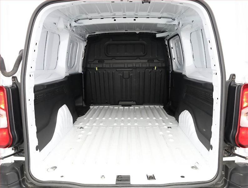 Toyota ProAce City (2024) Maxi 1.5 D-4D, 3Místa, ČR, DPH - fotka 13 z 13