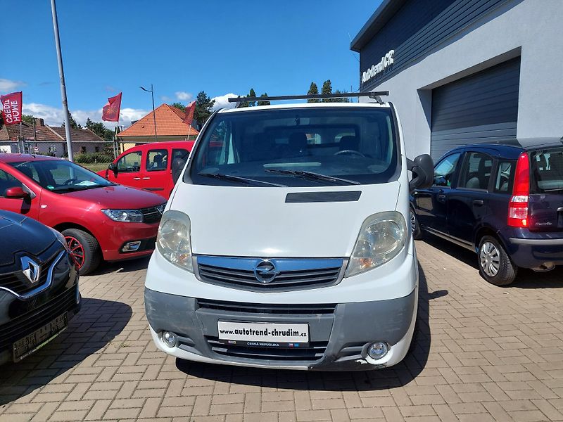 Opel Vivaro (2009) 2.0CDTi-84kW - fotka 2 z 22