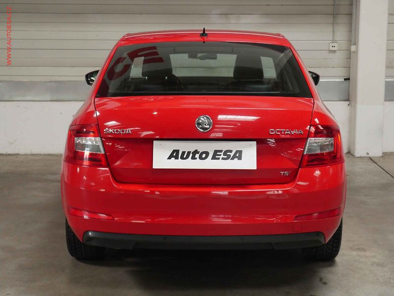 Škoda Octavia (2012) 1.4 TSI, ČR, Xenon, AC - fotka 5 z 23