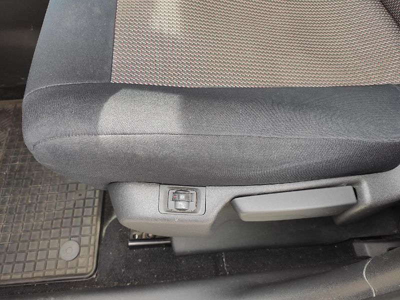 Citroën C3 Aircross (2022) 1.2 110k MAN6 záruka 1majitel - fotka 17 z 31