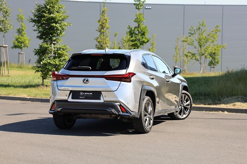 Lexus UX 300h 300H 2,5 HEV F SPORT DESIGN - fotka 4 z 26