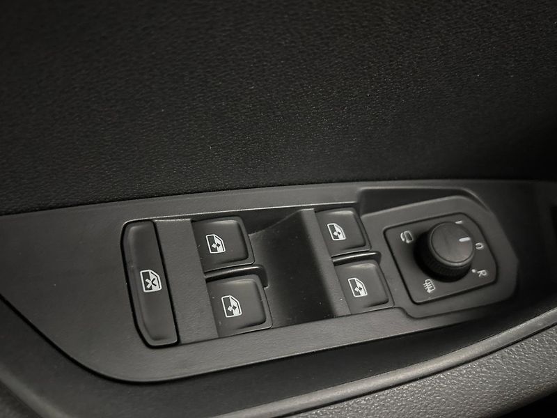 Škoda Karoq Style - fotka 21 z 28