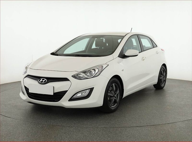 Hyundai i30 (2014) Trikolor 1.4 CVVT, Serv.kniha - fotka 2 z 15