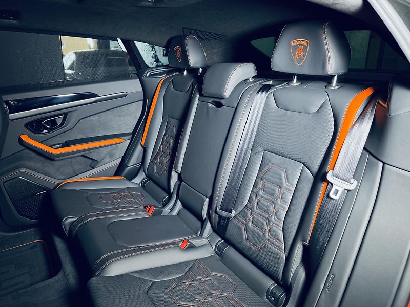 Lamborghini Urus (2026) SE*NOVÉ*ARANCIO XANTO* - fotka 41 z 47