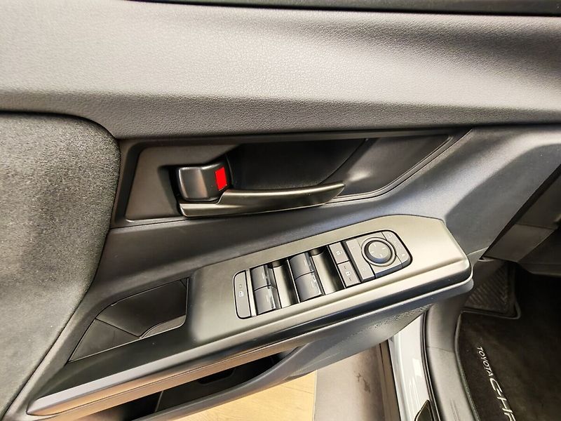 Toyota C-HR BEV  77 kWh Style Dynamic - fotka 26 z 41